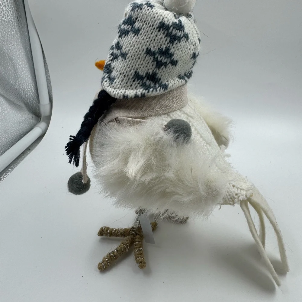2019 Target Wonder Shop Bird Clove Featherly Friends White Winter Bird • w/ Tag